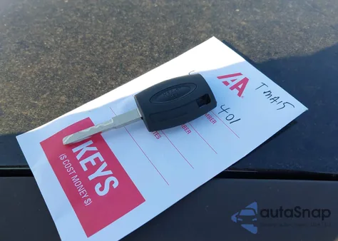 2017 Ford Focus Se z USA, uszkodzony, nr VIN 1FADP3K29HL213445